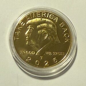 US President Donald Trump Gold Limited Commemorative Coin 2025
